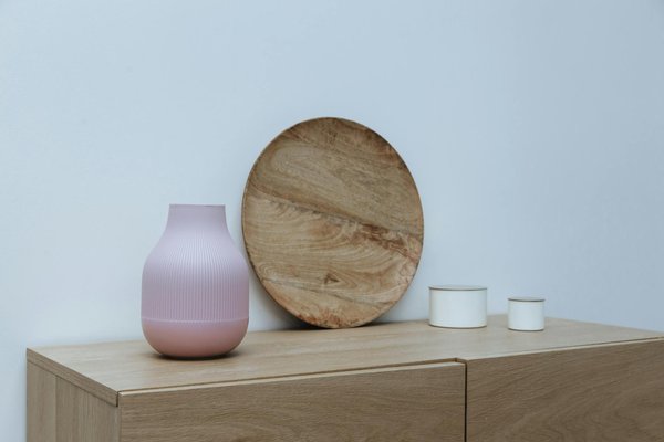 Aménagez un Jardin en Pente avec une Terrasse en Bois : La Solution Idéale